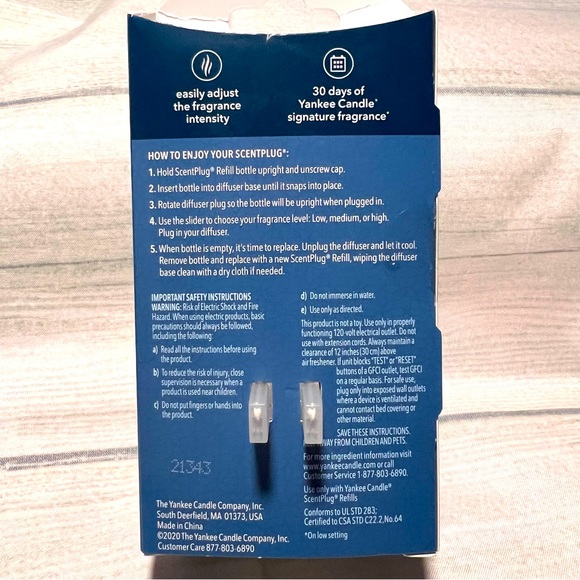 Yankee Candle Apple Design Scent plug diffuser - Picture 2 of 5